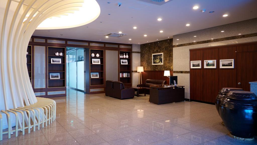 Incheon The Hotel Yeongjong Bagian luar foto